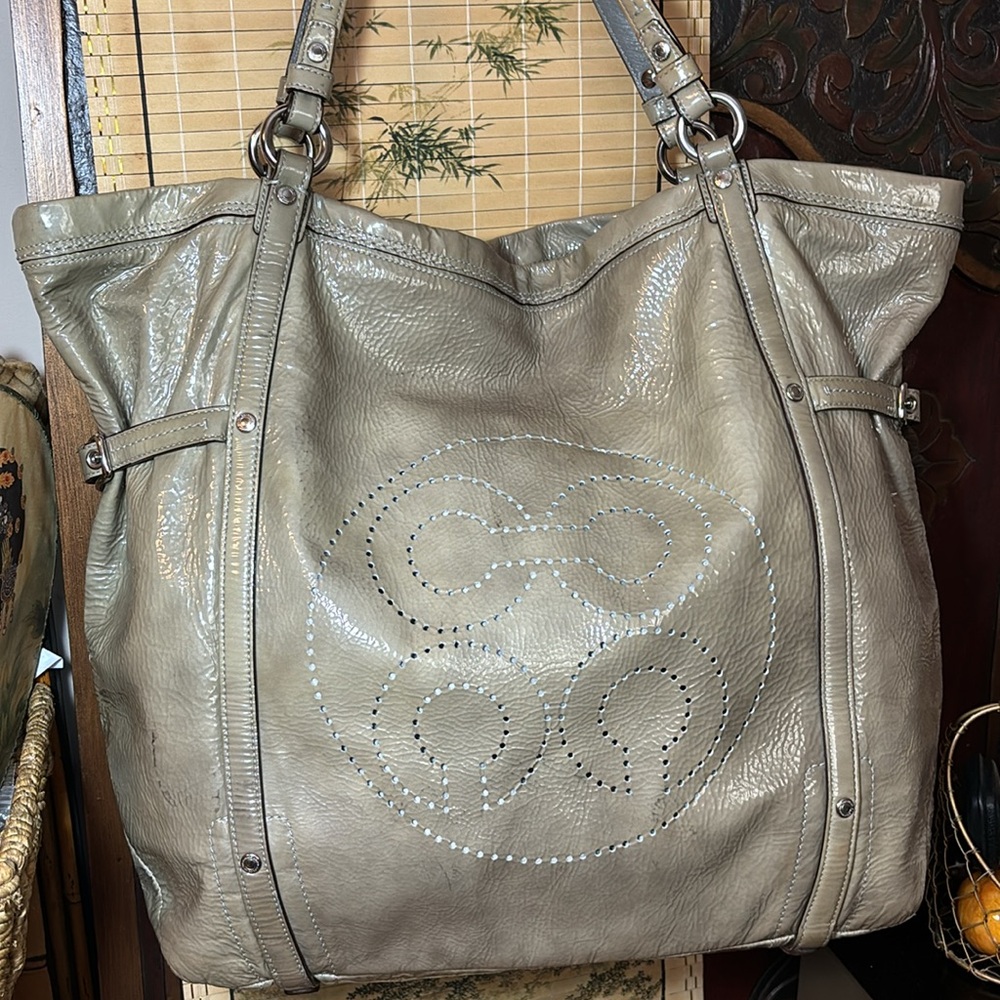 Coach Patent Leather Tote Bag Olive Cinch Top 15”Lx14”Hx5”D GUC